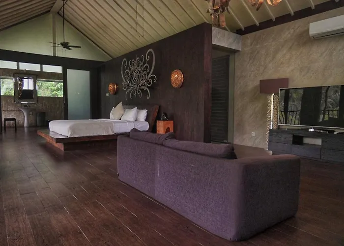 Villa Sandhya *