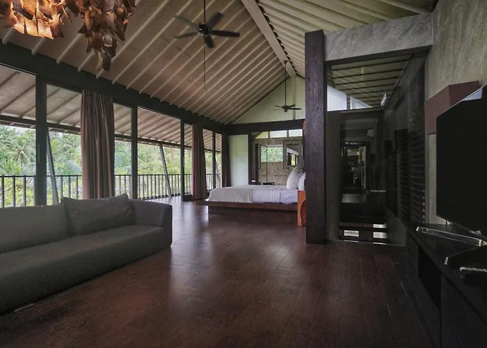 Villa Sandhya *